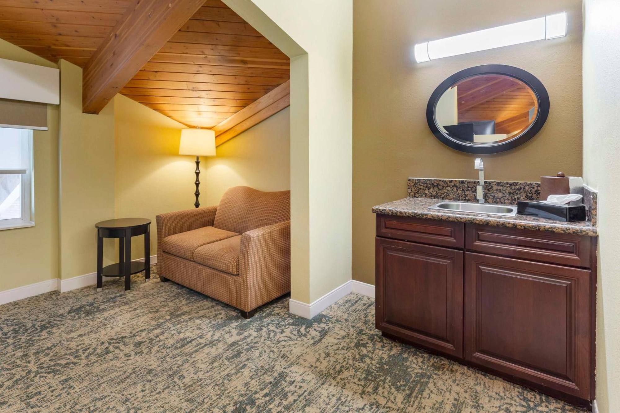 Spark By Hilton Wilmington Carolina Beach Rd Экстерьер фото